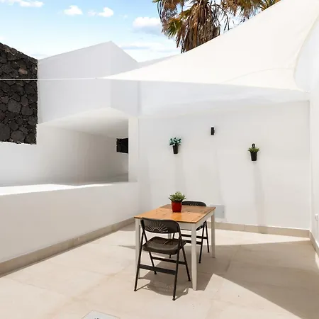 Vila Home2book Elegant With Jacuzzi Costa Teguise