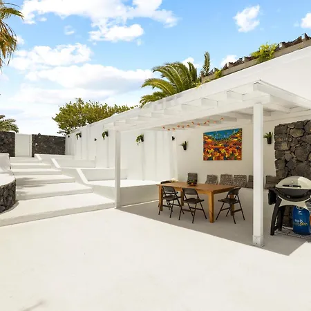 Vila Home2book Elegant With Jacuzzi Costa Teguise
